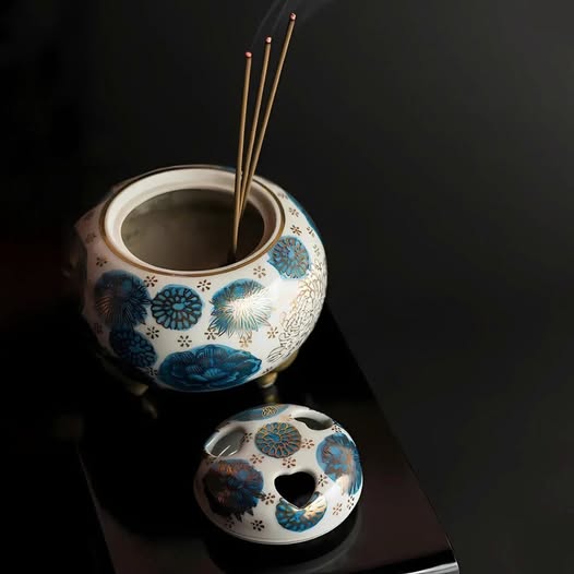 LƯ SỨ AOHANATSUME